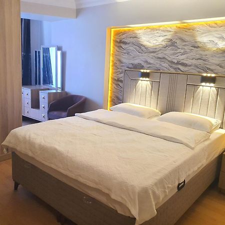 Kadikoey Bristol Hotel Истанбул Екстериор снимка